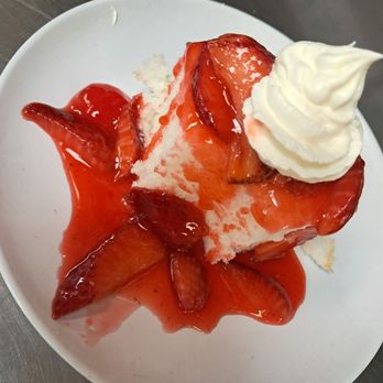 Lakeside Oasis - Strawberry shortcake served at one of their events - American Near Me - Onalaska, Texas Lakeside Oasis - Strawberry shortcake served at one of their events - American Near Me - Onalaska, Texas