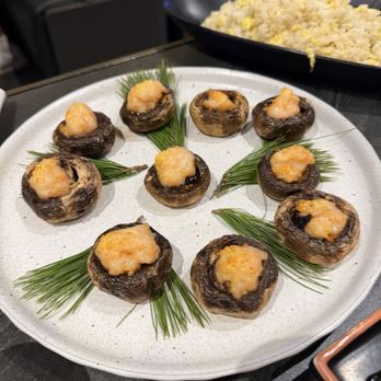 Luogong Grilled Skewer - Shrimp paste stuffed mushrooms - Chinese Near Me - Flushing, New York