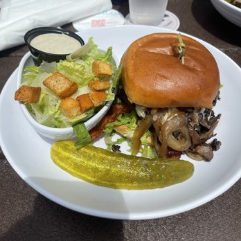 Sandbar - New American Near Me - Clearwater Beach, Florida