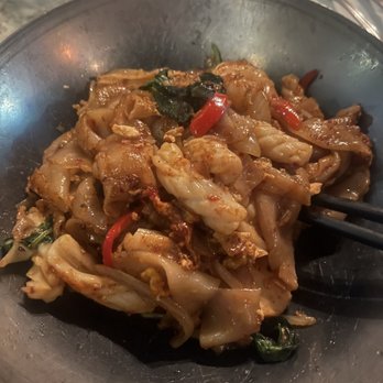 Laut - 5. Spicy Night Market Noodle - Thai Near Me - New York, New York Laut - 5. Spicy Night Market Noodle - Thai Near Me - New York, New York