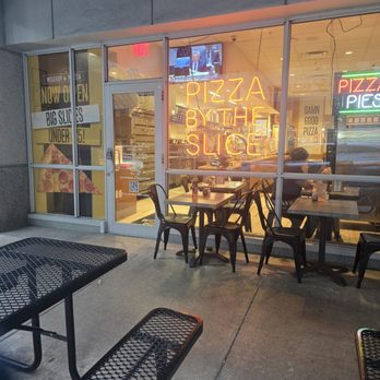 Wiseguy Pizza - Outdoor seating - Pizza Near Me - Fort Lauderdale, Florida Wiseguy Pizza - Outdoor seating - Pizza Near Me - Fort Lauderdale, Florida
