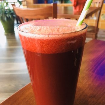 The Grain Cafe - Beet carrot (go light please) celery ginger (go heavy please). Good tasting but too much pulp included:( - Pizza Near Me - Redondo Beach, California