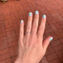 Destination Color - Gel manicure in OPI Gelato