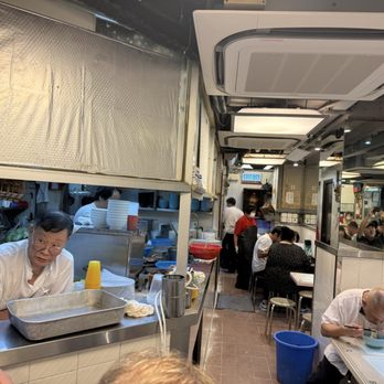 九記牛腩 - Interior - Cantonese Near Me - Hong Kong, HK