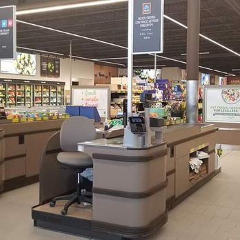 ALDI - Checkout lines at store - Grocery Near Me - Wooster, Ohio