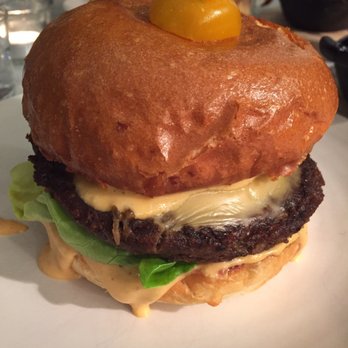 LOV Centropolis - Big LOV burger - Vegan Near Me - Laval, Quebec LOV Centropolis - Big LOV burger - Vegan Near Me - Laval, Quebec