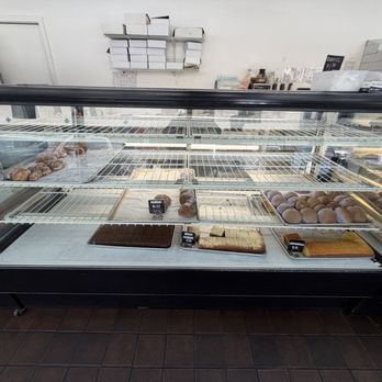 Kamehameha Bakery - pastries - Bakeries Near Me - Honolulu, Hawaii