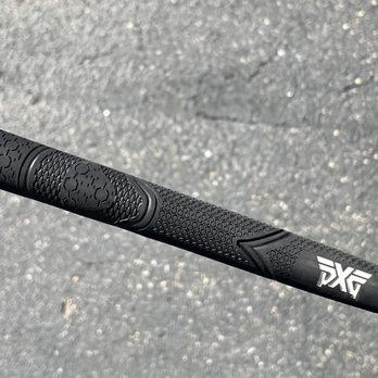 DICK'S Sporting Goods - Midsize grip to match full set. - Outdoor Gear Near Me - Springfield, Virginia