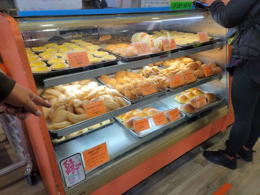 A Wok Around Chinatown by null