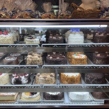 Styertowne Bakery - Cakes - Bakeries Near Me - Clifton, New Jersey