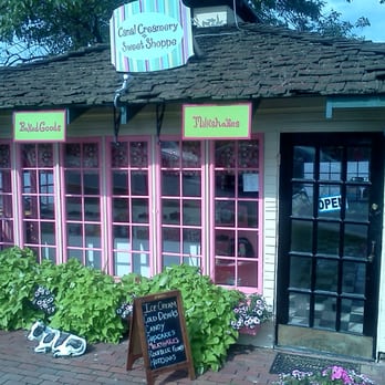 Canal Creamery - The little cow beckons... - Ice Cream & Frozen Yogurt Near Me - Chesapeake City, Maryland Canal Creamery - The little cow beckons... - Ice Cream & Frozen Yogurt Near Me - Chesapeake City, Maryland