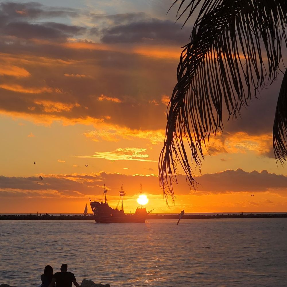 Cove Kitchen + Bar - Sunset view from Cove - Salad Near Me - Clearwater Beach, Florida Cove Kitchen + Bar - Sunset view from Cove - Salad Near Me - Clearwater Beach, Florida