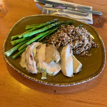 Urban Plates - Grilled Cage Free Chicken Asparagus Red & White Quinoa Tomato - Large - New American Near Me - Dublin, California Urban Plates - Grilled Cage Free Chicken Asparagus Red & White Quinoa Tomato - Large - New American Near Me - Dublin, California