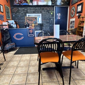 Bear Down Barbecue & Catering - tables and chairs - Barbeque Near Me - Frankfort, Illinois