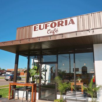 Euforia Cafe - Cafes Near Me - Waukegan, Illinois