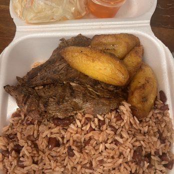 Yambo Restaurant - Carne Asada , Maduro , Gallo Pinto - Latin American Near Me - Miami, Florida Yambo Restaurant - Carne Asada , Maduro , Gallo Pinto - Latin American Near Me - Miami, Florida