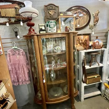 Diggers Antique Mall - Antiques Near Me - Ocala, Florida