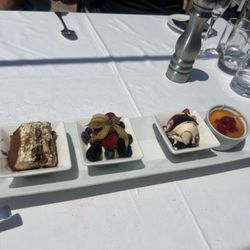 Il Paradiso - Dessert flight!
