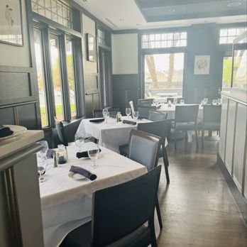One Bistro - Interior - American Near Me - Norwood, Massachusetts