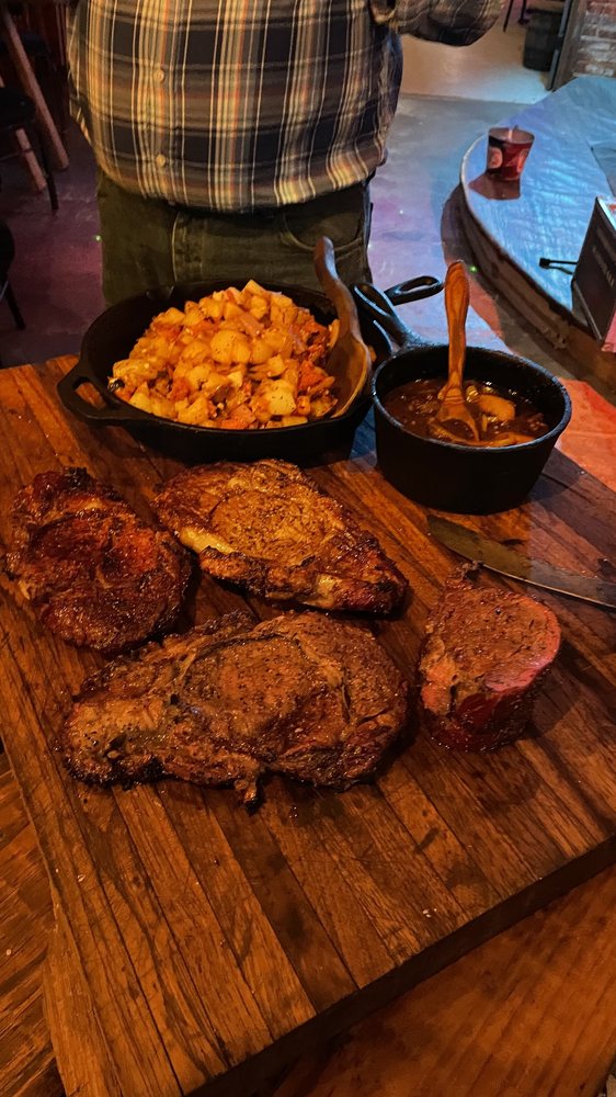 Reds Coldwater BBQ and Blues Logo