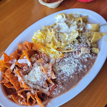 Azteca - Palmdale Blvd - Chilaquiles Divorciados A-M-A-Z-I-N-G! - Mexican Near Me - Palmdale, California