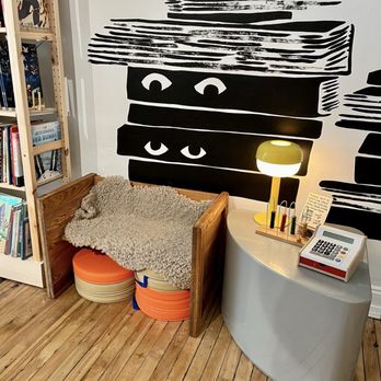 Golden Hour Books - Kids Reading Nook - Bookstores Near Me - Indianapolis, Indiana