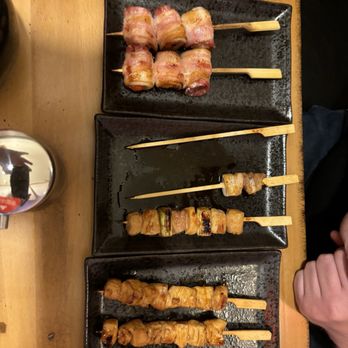 izakaya 68 - Chicken breast skewers, scallions, & tomatoes - Sushi Bars Near Me - Cockeysville, Maryland