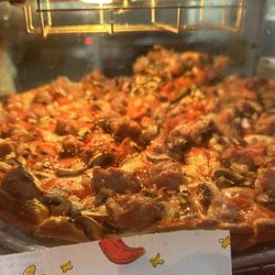 A Taste of the Big Apple - Pizza by the slice