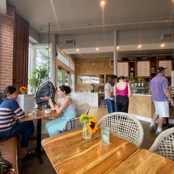 greenology - Inside - Vegan Near Me - New Canaan, Connecticut