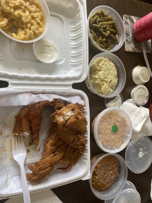 Horace & Dickies Seafood of Glenarden by null