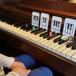 Beth's Heart Song - Kids and piano games= engaged learning!