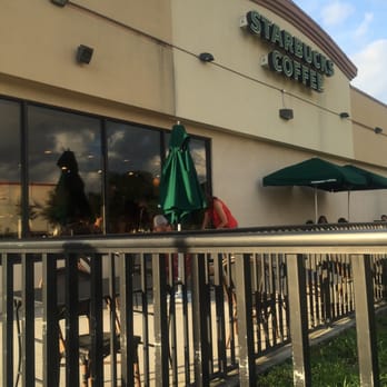 Starbucks - Outdoor seating area - Coffee & Tea Near Me - Lakeland, Florida