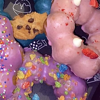 Devil & Angel Desserts - Cookie Monster (top left), Strawberry White Choco (top right), Ube Sprinkles (left bottom), I think Ube Fruity Pebbles (bottom right) - Ice Cream & Frozen Yogurt Near Me - Milpitas, California
