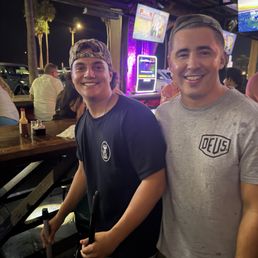 Best ever. Great job Jake. I spilled a beer, Jake was on it. they refilled it - super appreciated. Good times. Best ever. Great job Jake. I spilled a beer, Jake was on it. they refilled it - super appreciated. Good times.