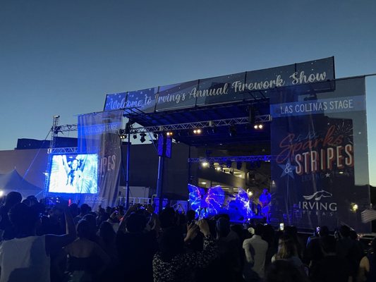 Levy Event Plaza by null
