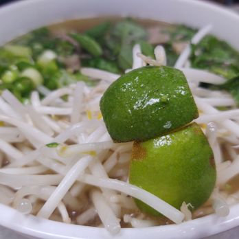 Ramen vs Pho - Meatlover Phở - Vietnamese Near Me - Fresno, California Ramen vs Pho - Meatlover Phở - Vietnamese Near Me - Fresno, California