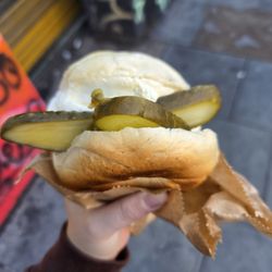 Beigel Bake - Cream cheese and gherkins