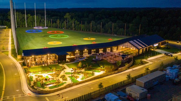 Topgolf by null