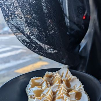 Memento Mori Cafe - Toast with vegan cream cheese and butterscotch miso sauce - Themed Cafes Near Me - Portland, Oregon Memento Mori Cafe - Toast with vegan cream cheese and butterscotch miso sauce - Themed Cafes Near Me - Portland, Oregon