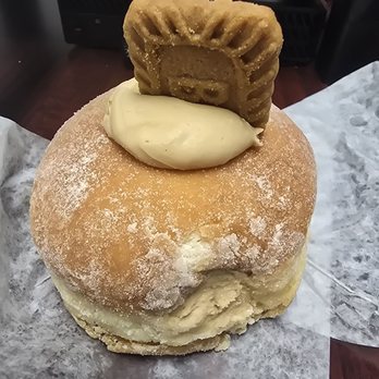 Farm Cafe - Biscoff Donut - Breakfast & Brunch Near Me - Valhalla, New York