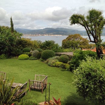 Hôtel La Bastide d'Antoine - Vue sur le golfe de saint tropez - Hotels Near Me - Gassin, 83 Hôtel La Bastide d'Antoine - Vue sur le golfe de saint tropez - Hotels Near Me - Gassin, 83