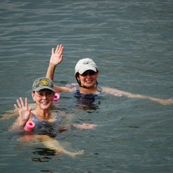 Wake Zone Luxury Houseboat Rentals - Enjoy the crystal clear waters of Lake Ouachita!