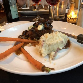 The Red Oak Restaurant - New American Near Me - Bristol, Wisconsin