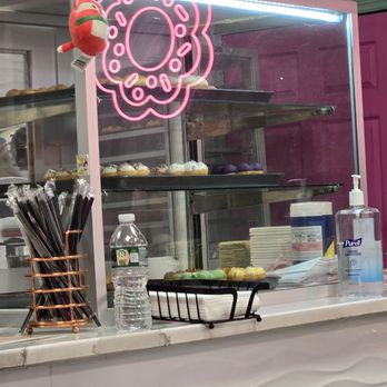 Bites & Sips - Condiments station - Bubble Tea Near Me - Brooklyn, New York
