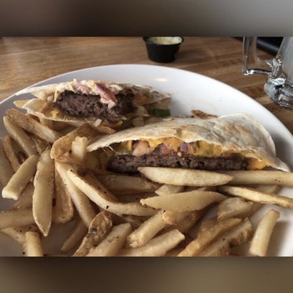 Applebee's Grill + Bar - Sports Bars Near Me - Radcliff, Kentucky
