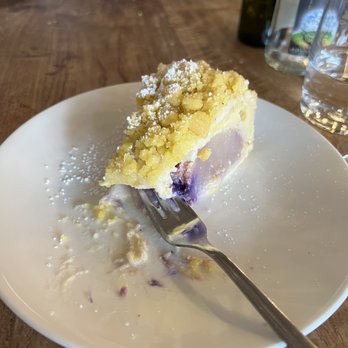 Ludwig Im Museum - Blueberry and pear pie - Cafes Near Me - Cologne, NW Ludwig Im Museum - Blueberry and pear pie - Cafes Near Me - Cologne, NW