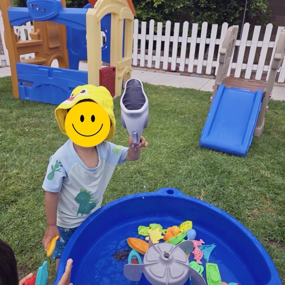 Sunshine Parkland - Water play! - Child Care & Day Care Near Me - Cypress, California Sunshine Parkland - Water play! - Child Care & Day Care Near Me - Cypress, California