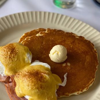 Breakfast At Antonio's - Breakfast & Brunch Near Me - Tagaytay, CAV