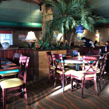 Bahama Breeze - The interior - Bars Near Me - Troy, Michigan