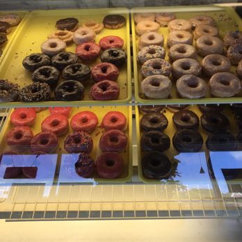 Fresh Donuts - Donuts Near Me - Geneva, Illinois